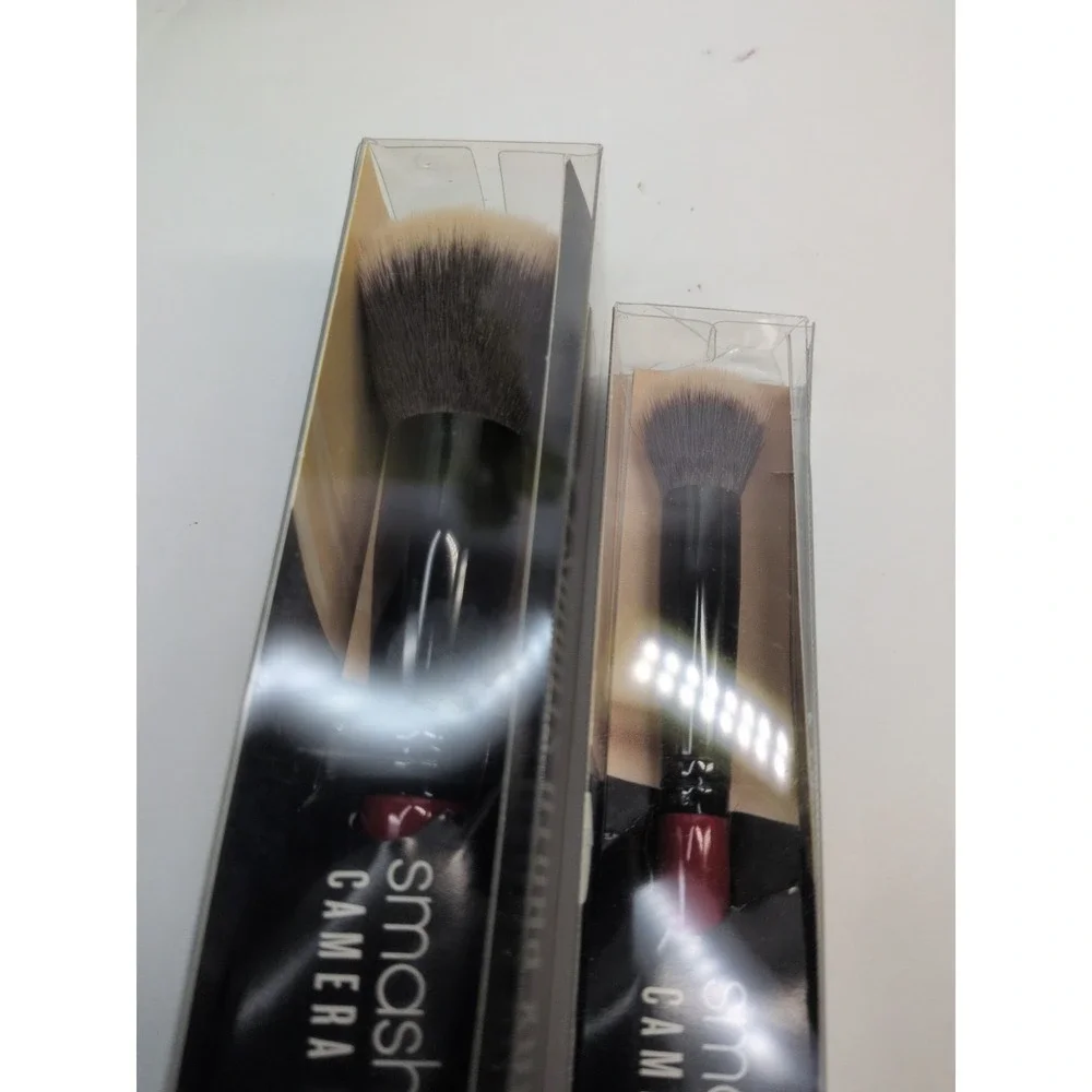 NIB LOT 2🥰SMASHBOX Blurring Concealer Brush & Foundation Brushes Camera Ready